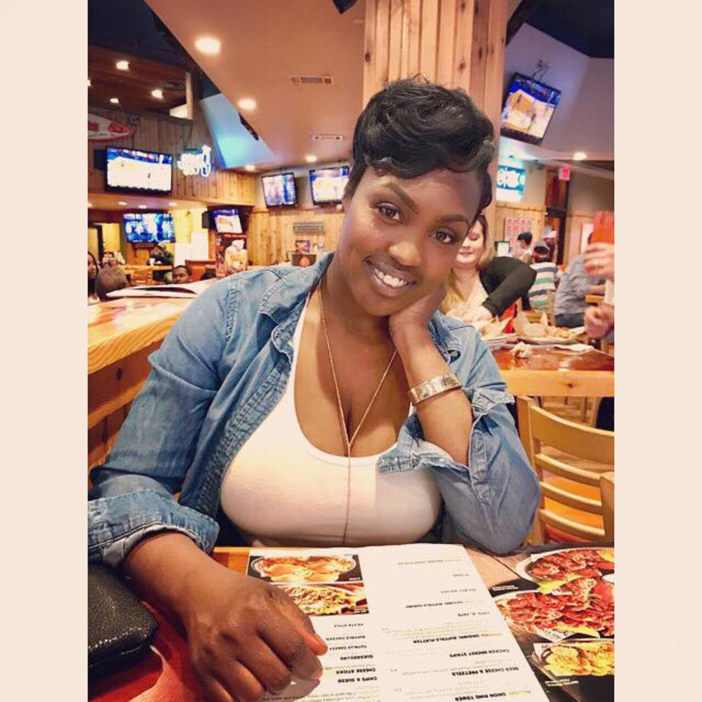 Meet your Posher, Yasheka